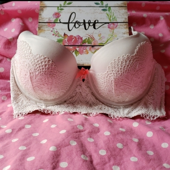 PINK Victoria's Secret Other - Victoria secret pink bra  size 32E (DD)